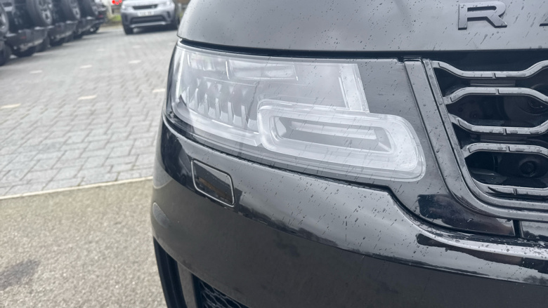 Land Rover Range Rover Sport 2.0 P400e HSE Dynamic Black 5dr Auto Estate